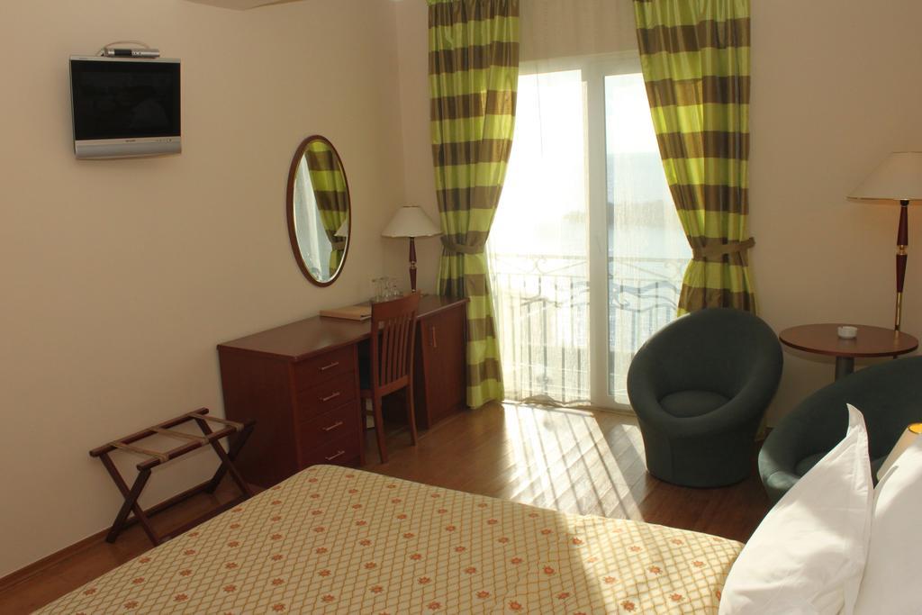 Hotel Romanov Sveti Stefan Cameră foto